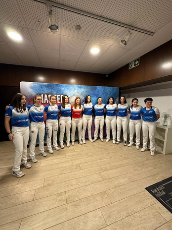 Binakako Master Laboral Kutxa txapelketan parte hartuko duten pilotariak.