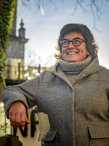 Idoia Zapirain, Koldo Mitxelena institutuko irakaslea, Gasteizko muinoan.