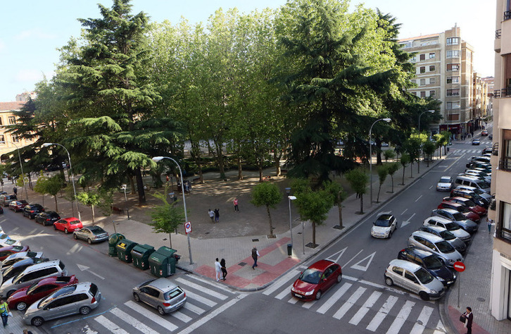 Vista de la plaza de la Cruz de Iruñea, donde se ha proyectado la construcción de un parking.