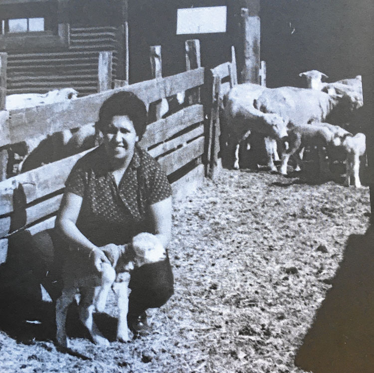 Ana María Marín, que junto a su hermana dirigía una agencia que tramitaba el traslado de vascos como pastores a EEUU.