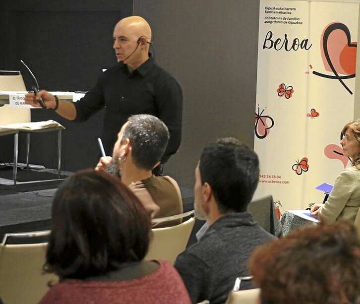 Encuentro con familias de acogida.