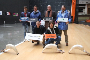 Gernika, Biarritz, Donibane Lohitzune eta Paueko ordezkariek liga berria aurkeztu dute Gernikan.