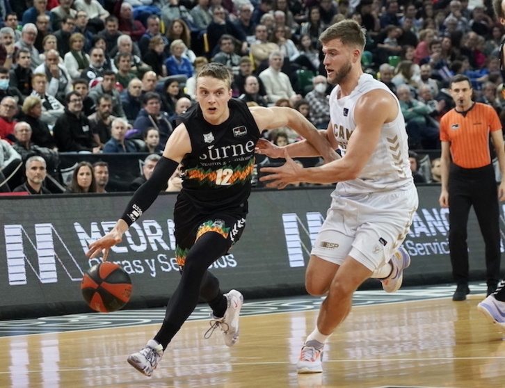 Ludde Hakansonek UCAM Murtziaren aurka 25 puntu sartu zituen ligan.