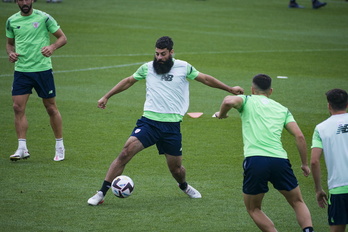 Villalibre fue titular en la primera jornada ante el Mallorca, pero después ha quedado relegado a un segundo plano.
