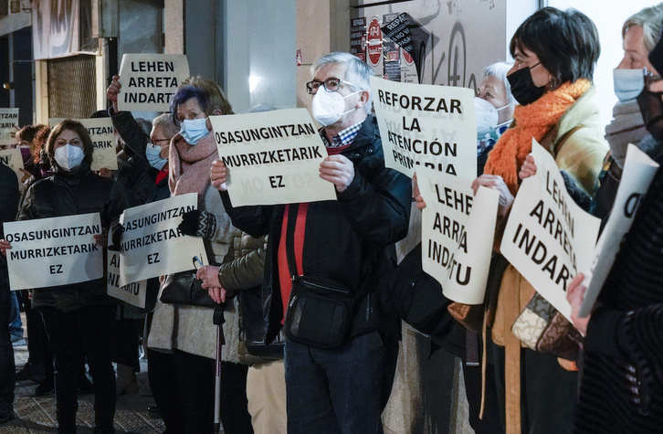 Movilización anterior ante el ambulatorio de Santutxu.