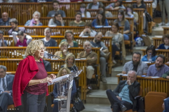 Carmena, en una charla en Donostia cuando era alcaldesa de Madrid.