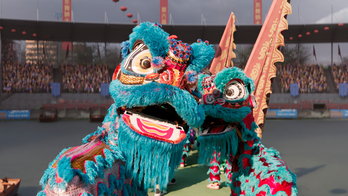 La danza tradicional del León en la celebración del Año Nuevo Chino.
