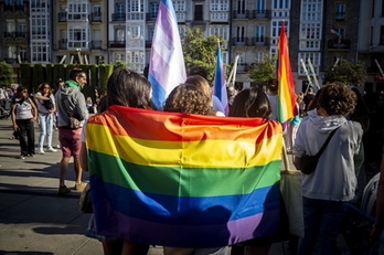Una movilización realizada en Gasteiz con motivo del día del orgullo LGTBI+.