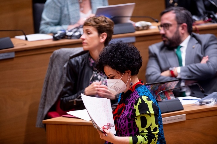 Inmaculada Jurio PSNko batzarkideak argudiatu du alderdiaren kontrako botoa.