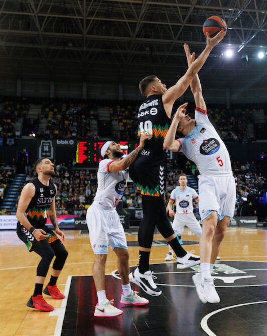 Emir Sulejmanovic en el duelo de la primera vuelta ante Obradoiro.