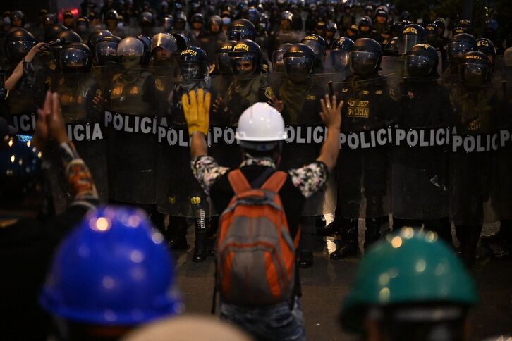 Las protestas no paran. Imagen de las registradas en la capital la noche del sábado.