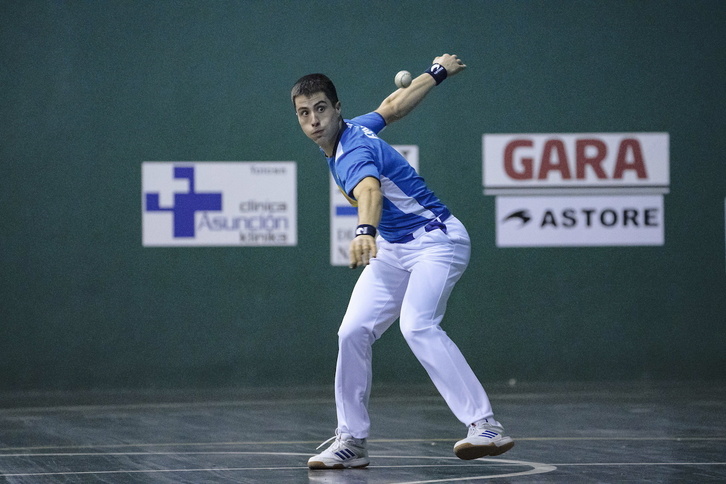 Iosu Eskirozek hirugarren astez jarraian lehen mailako txapelketan jokatuko du, oraingo honetan Lasorekin batera.