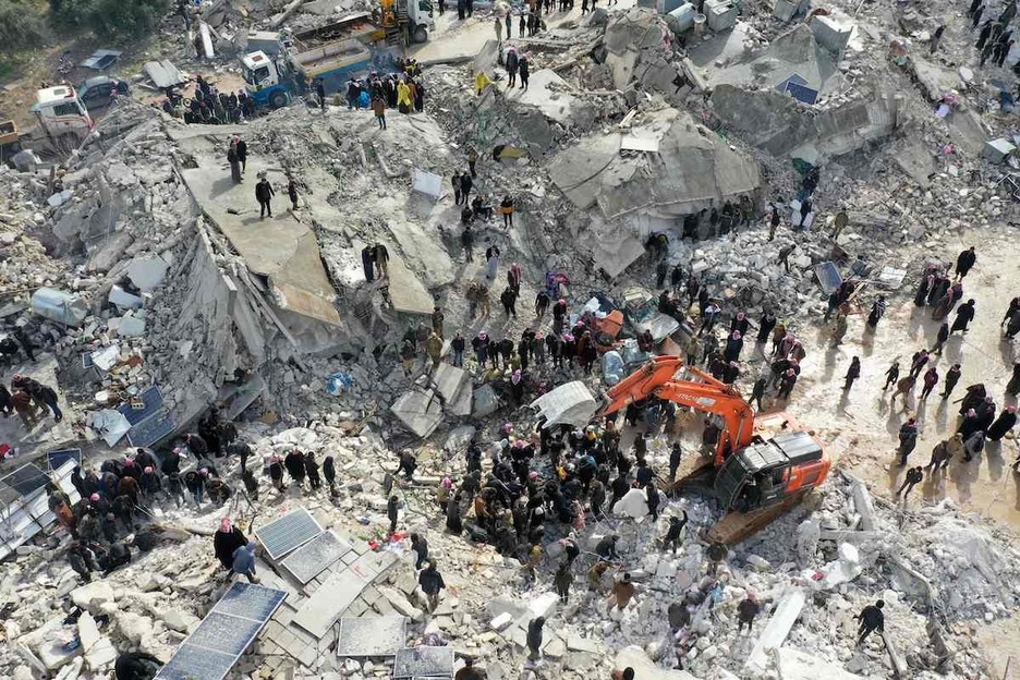 Vista aérea de la destrucción en la localidad de Besnia, en la provincia de Idlib, en Siria.