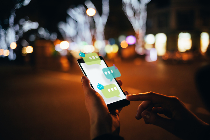 Los chatbots unidos a los motores de búsqueda proporcionan una respuesta automática eficiente, pero no siempre correcta.