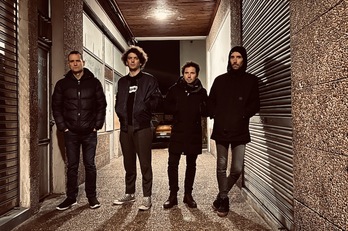 Estanis Elorza, Beñat Ruiz, Juan Pablo Valdecantos eta Aitor San Sebastian dira Natural Project taldeko kideak.