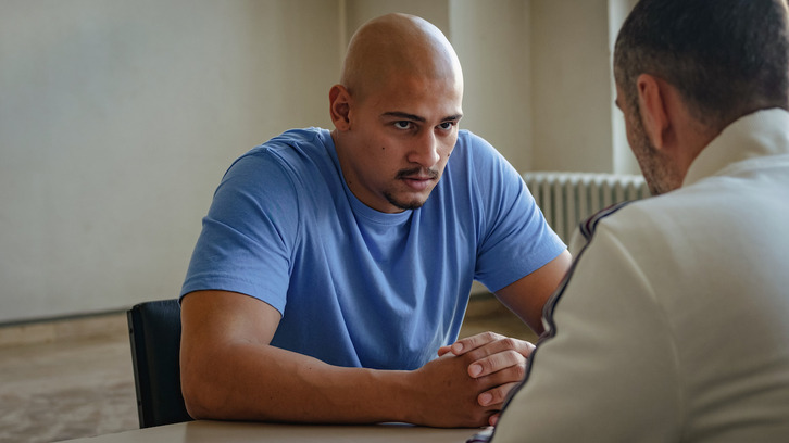 Emilio Sakraya protagoniza el biopic del rapero de origen kurdo Xatar.