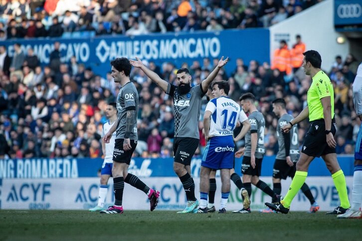 Asier Villalibre lleva tres goles en dos partidos como babazorro.