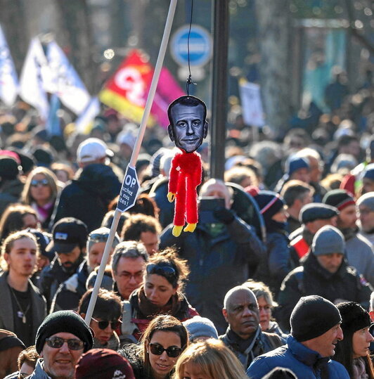 100.000 personas se movilizaron, según fuentes sindicales, en Toulouse (Tolosa).