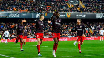 Williams anaiak eta Muniain, Sancetek Mestallan egindako gola ospatzen.