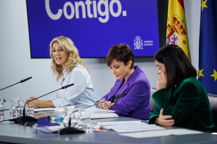 Las ministras Yolanda Díaz, Carolina Darias e Isabel Rodríguez, en la comparecencia tras el Consejo de Ministros.