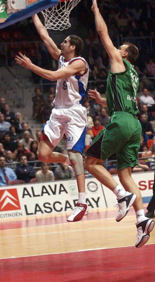 Saski Baskonia y Joventut se vieron las caras han visto las caras en dos finales de Copa, en 2004 y 2008.