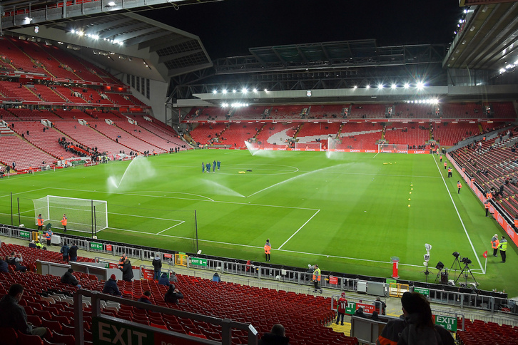 Imagen vacía de Anfield, pero este martes se llenará para recibir al Real Madrid.