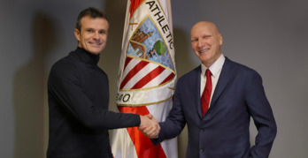 El presidente Jon Uriarte con el representante de la empresa estadounidense S3Global.