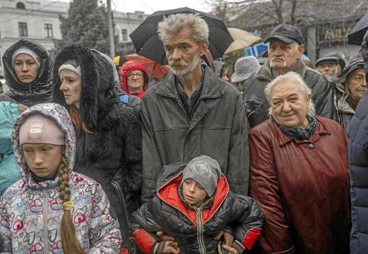 Gosea jendearen aurpegietan, Jerson hirian, Ukrainan, errusiarrek alde egin ostean.