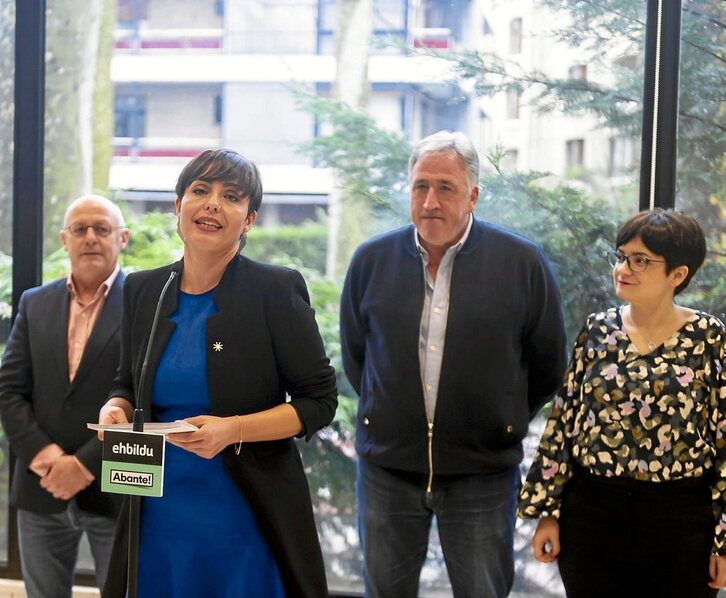 Los candidatos y candidatas de EH Bildu defendieron la política «a pie de calle».