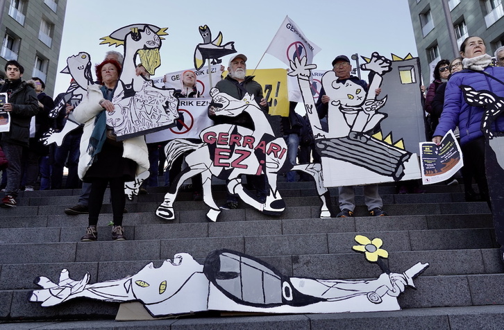 Concentración contra la guerra en Bilbo.