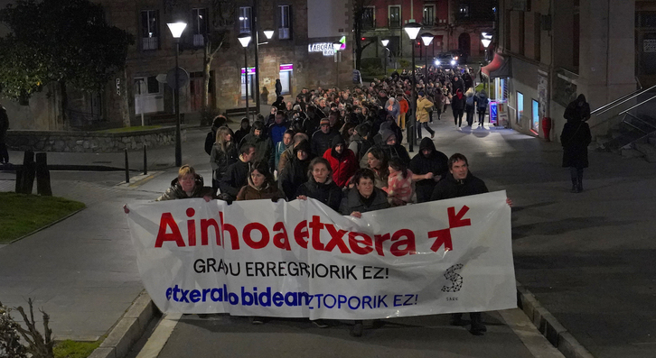 Ainhoa Barbarinen espetxeratzea salatu zuten jada otsailean Urretxun. Ostiral honetan berriz egingo dute..