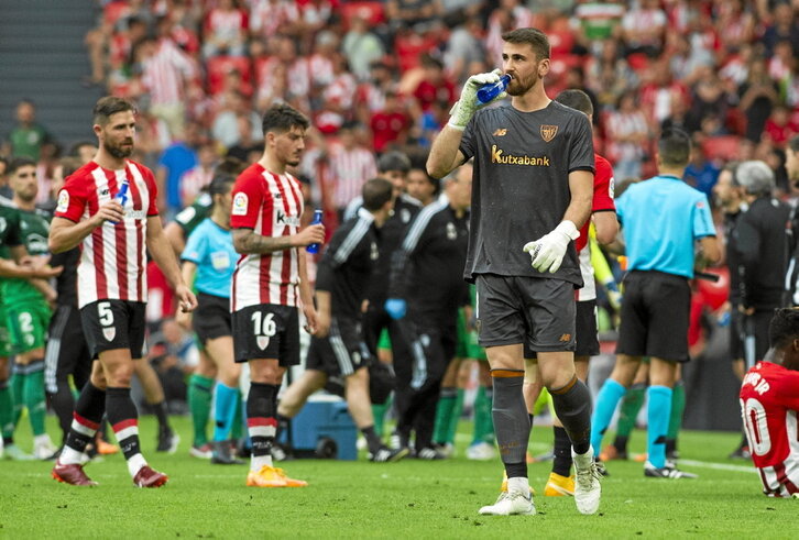 Aurreko jardunaldian atseden hartu eta gero, Unai Simon hasierako hamaikakora itzuliko da.