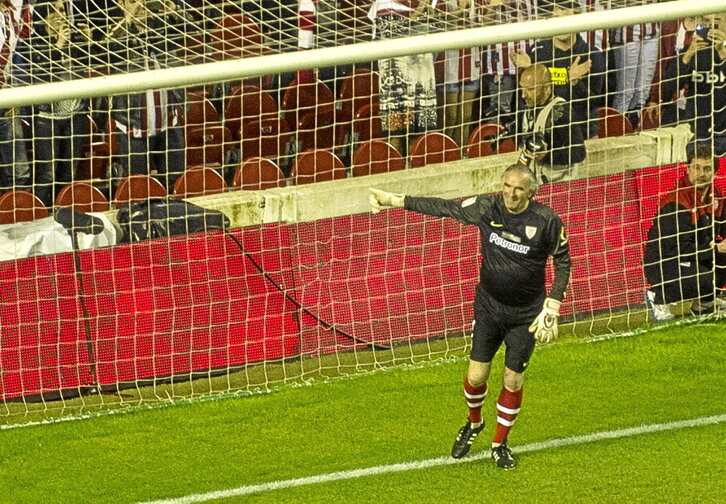 Iribar, San Mames zaharrean jokatu zuen azken partidan.