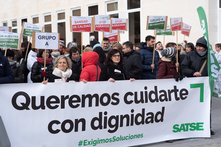 Concentración de SATSE durante la jornada de huelga que celebran este martes.
