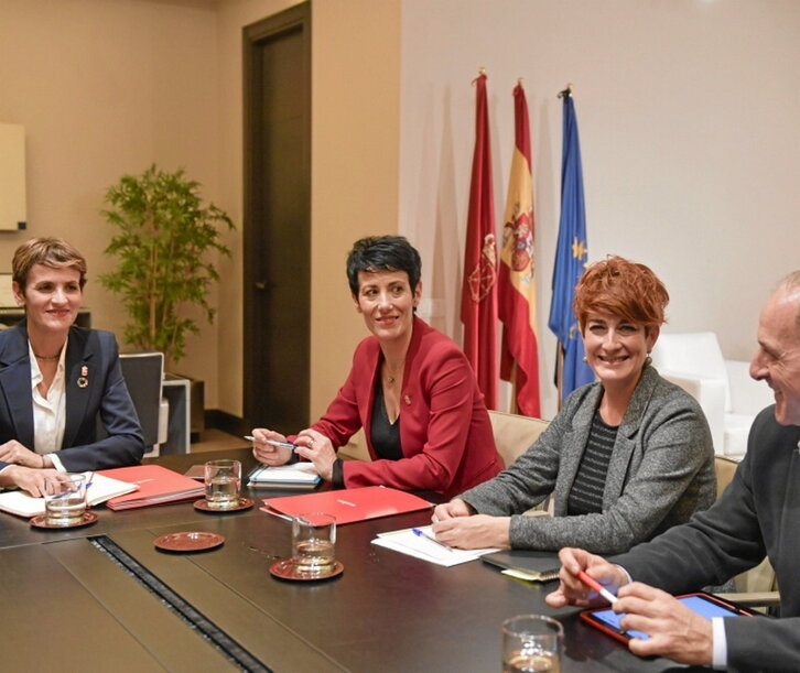Reunión del Gobierno navarro y EH Bildu.