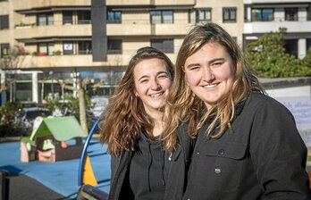 Eire Salegi eta Eire Maia, irribarretsu, bizi duten momentuaz eskertuta.