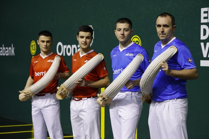 Urtzi Gurrutxaga, Jon Irazu, Aitor Aiestaran eta Aritz Eskudero, Galarretan.