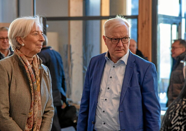 Lagarde, junto al gobernador del Banco de Finlandia, Olli Rehn, en la reunión de Inari.