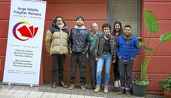 Jorge Adolfo Freytter Romero Elkarteko kideen taldeko argazkia.
