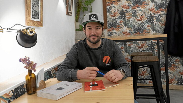 Daniel Burgik hamabost urte daramatza “freelance” jardunean, bere gazi eta gozoekin.