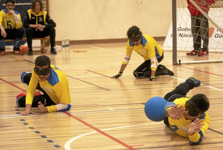 Iruñeko Azpilagaña kiroldegian jokatu ziren Bigarren Mailako partidak.