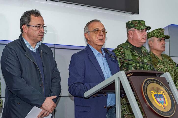Iván Velásquez, ministro de Defensa de Colombia, durante una rueda de prensa para anunciar el fin del alto el fuego con el Clan del Golfo. 