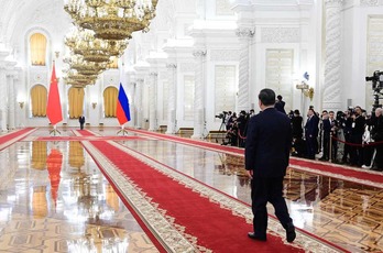 El presidente ruso, Vladimir Putin, se reunió ayer con el presidente chino, Xi Jinping, en el Kremlin.