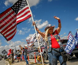 Seguidores de Trump en Mar-a-Lago, Florida.