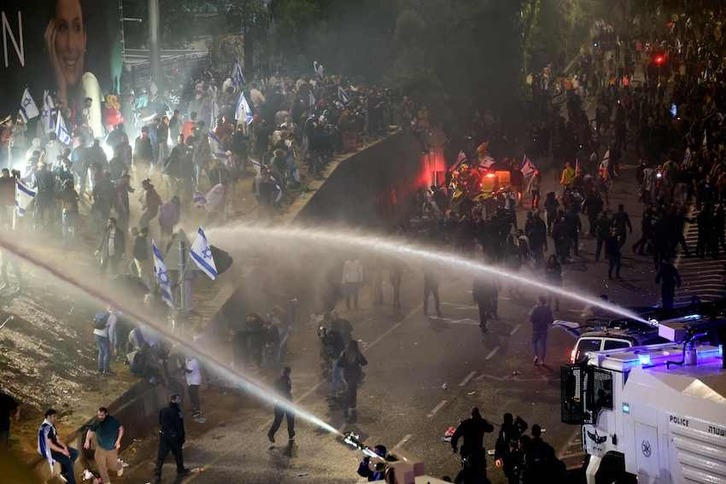 Protestak bart Tel Aviven.