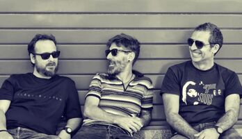 Dani Iglesias, Mikel Zubiria eta Juan Gentil dira Tritones taldea osatzen duten musikariak.