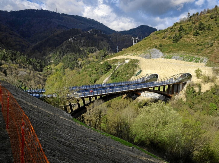 Conexión de la Supersur con la AP-68.