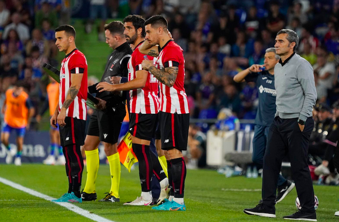 Yuri, al lado de Raúl García y Berenguer, en el partido de la primera vuelta en Getafe. (@AthleticClub) Yuri, al lado de Raúl García y Berenguer, en el partido de la primera vuelta en Getafe. (@AthleticClub)