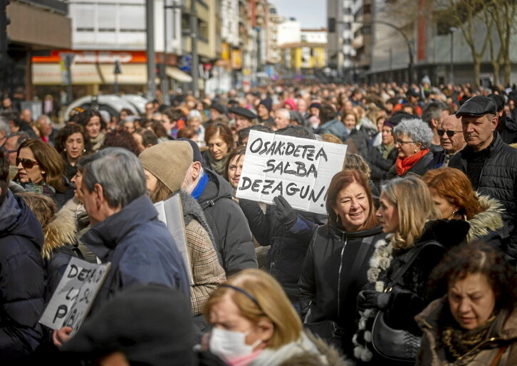Manifestación en Gasteiz en defensa de la sanidad pública.