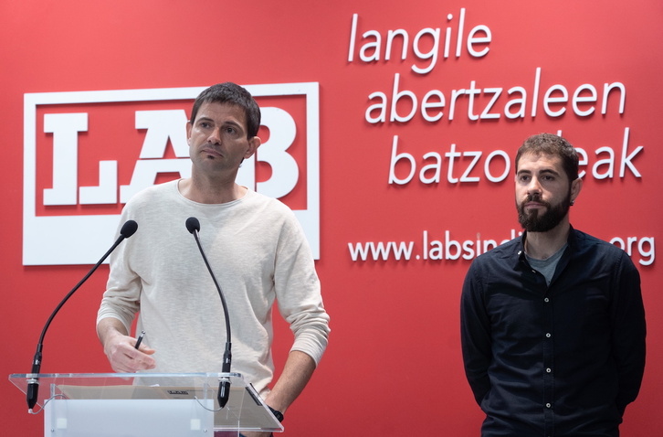 Inko Iriarte e Imanol Karrera, en la comparecencia de este jueves en Iruñea.